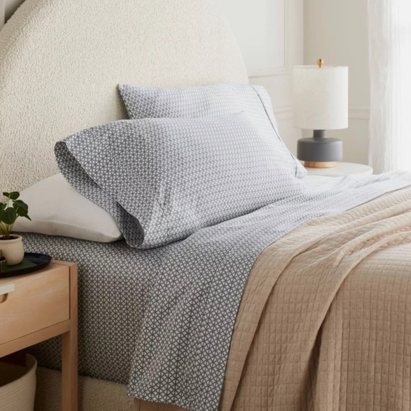 Twin/Twin XL 400 Thread Count Performance Sheet Set Blue Geo - Threshold - Picture 1 of 3